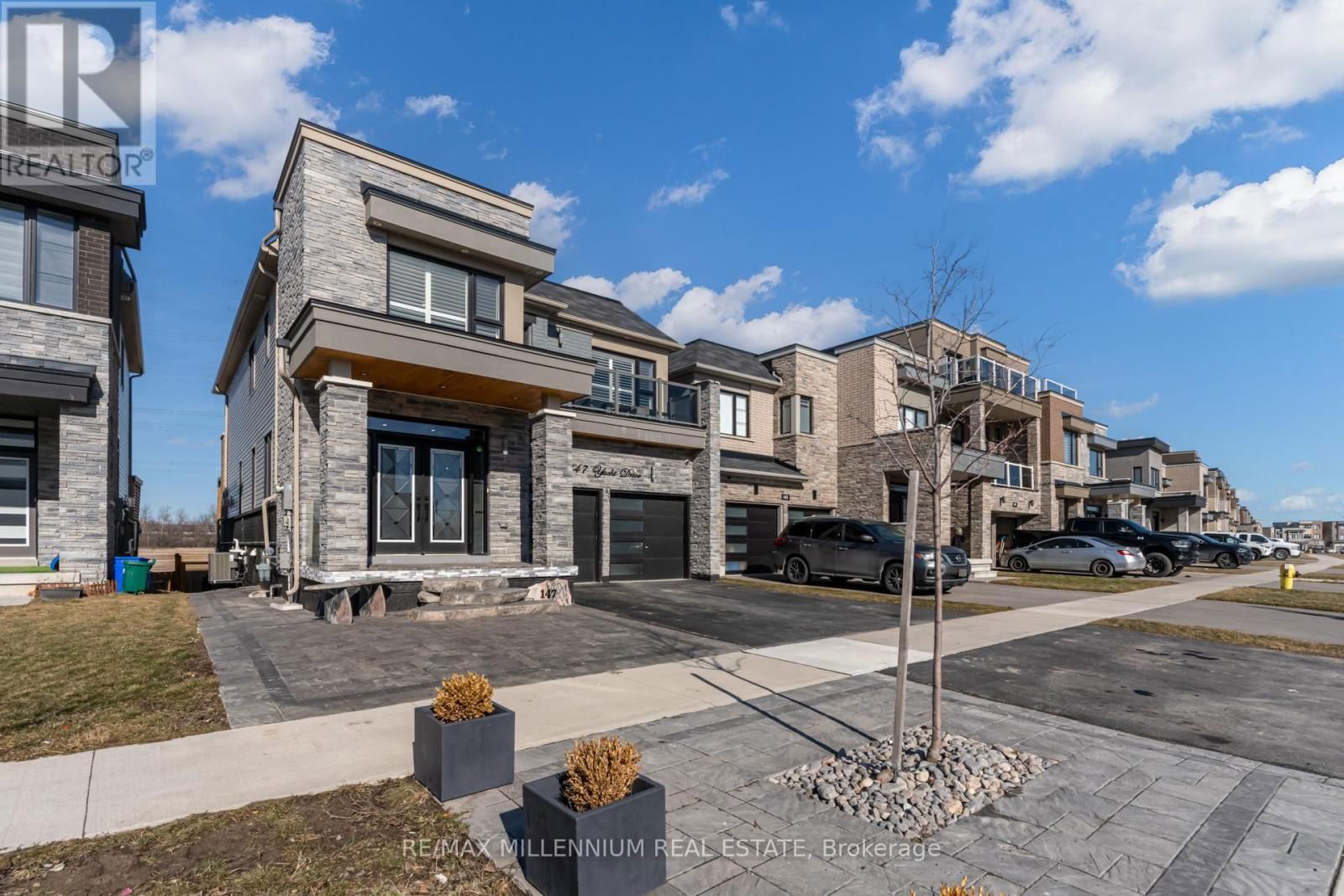 147 YACHT DRIVE Image 1