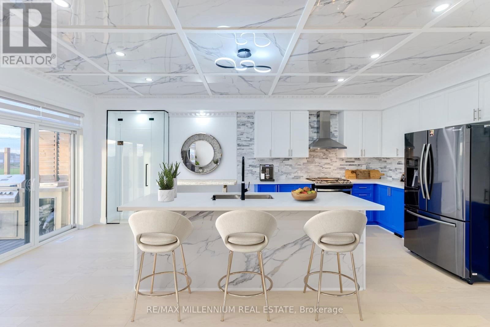 147 YACHT DRIVE Image 12