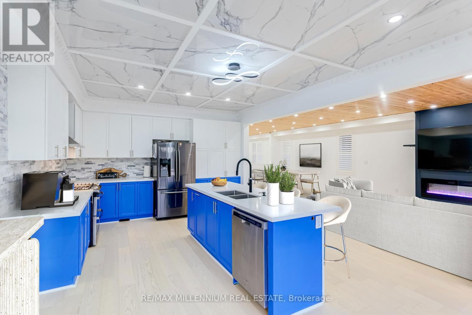 147 YACHT DRIVE Image 13