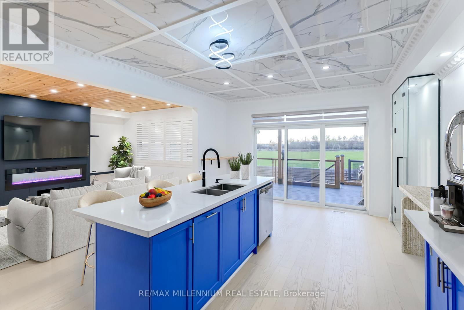 147 YACHT DRIVE Image 14