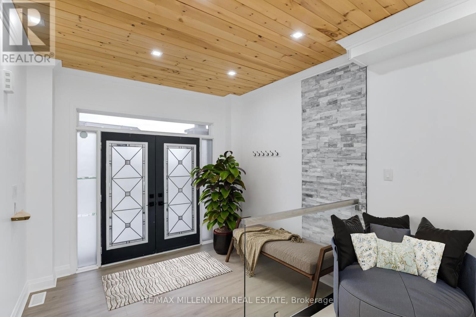 147 YACHT DRIVE Image 4