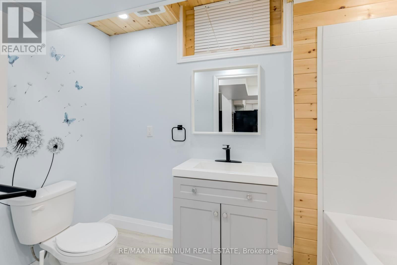147 YACHT DRIVE Image 44
