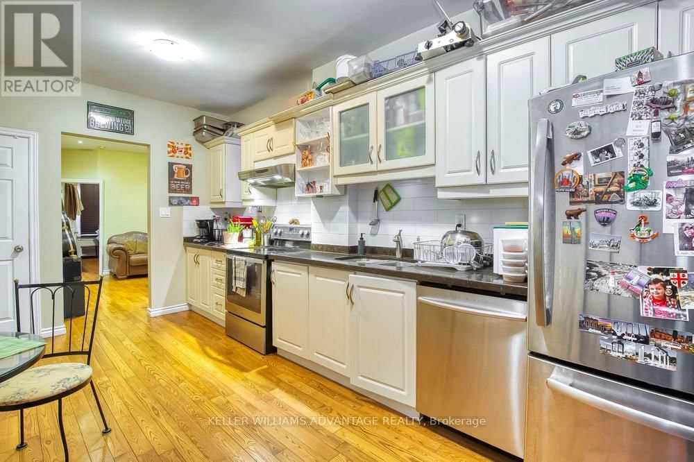 218 BROADVIEW AVENUE Image 11