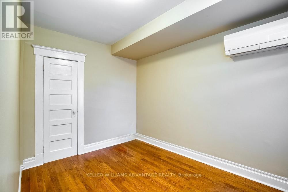 218 BROADVIEW AVENUE Image 18
