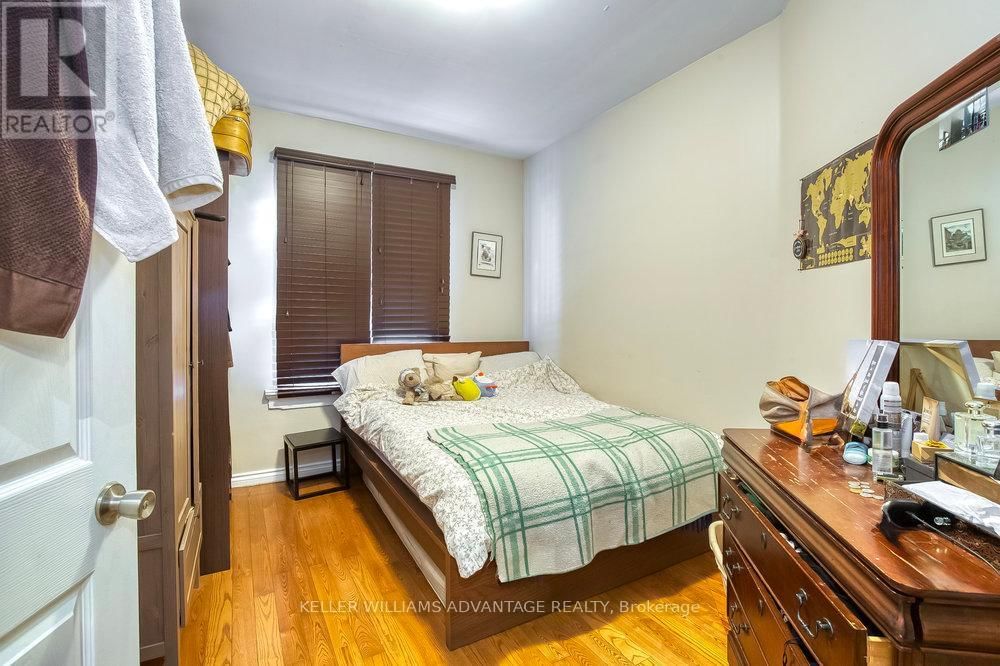 218 BROADVIEW AVENUE Image 5