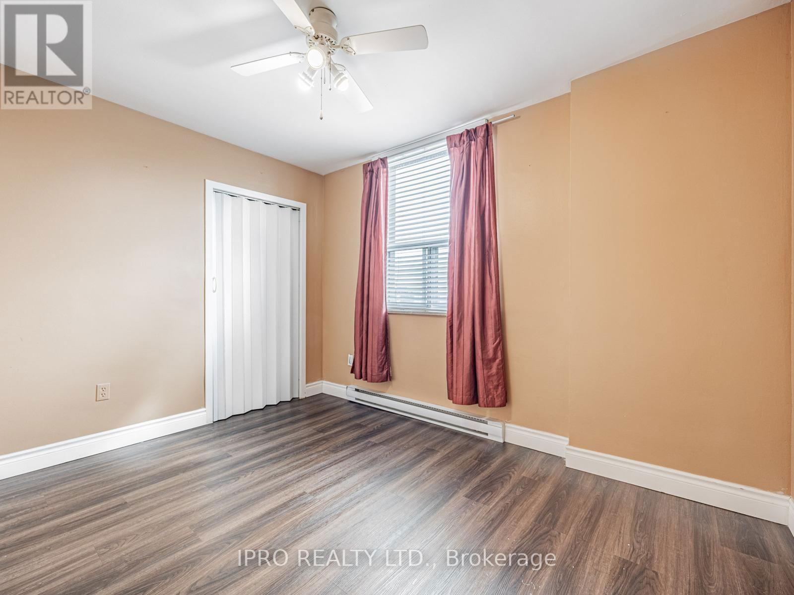 1201 - 1145 LOGAN AVENUE Image 12