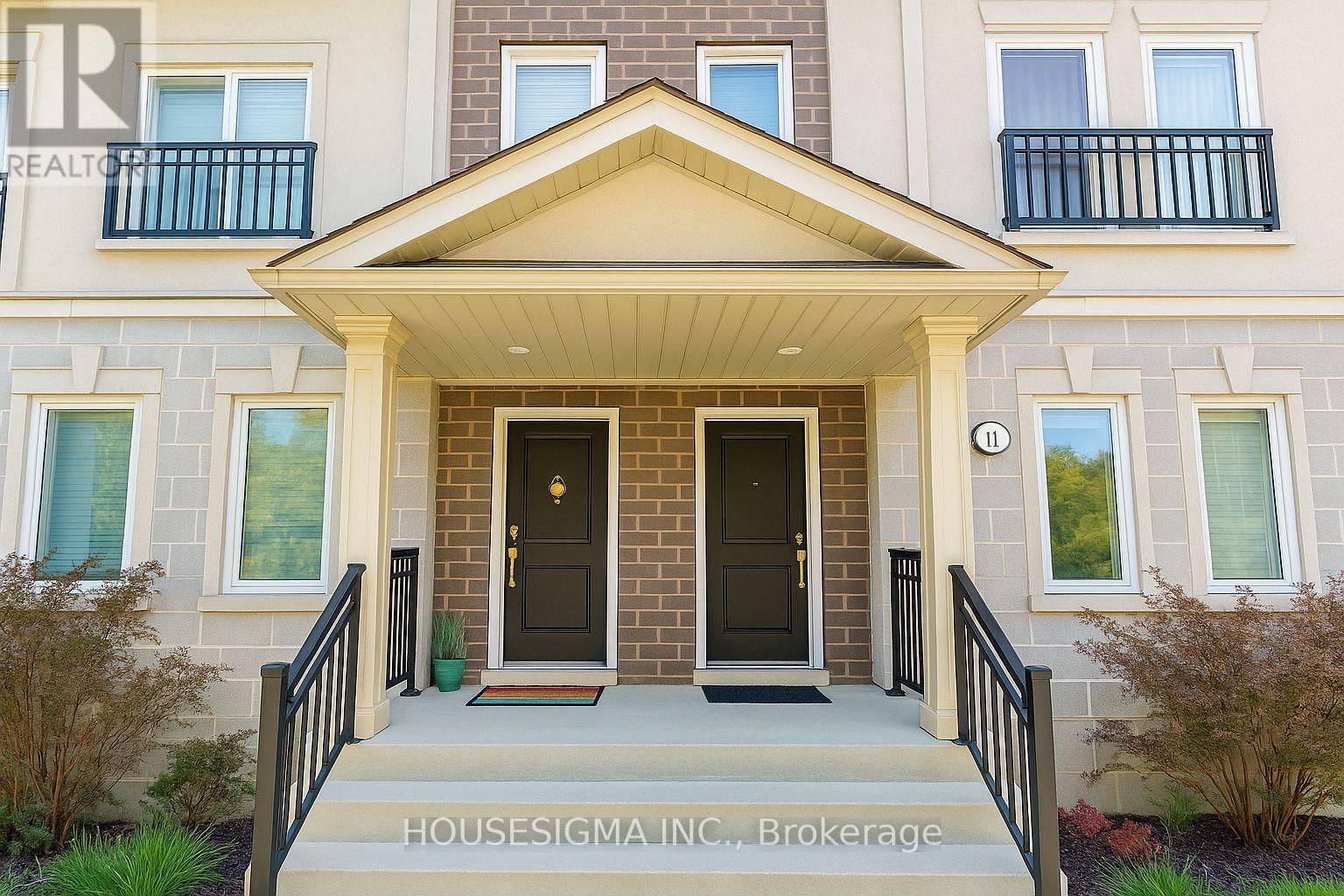 11 - 1040 ELTON WAY Image 3