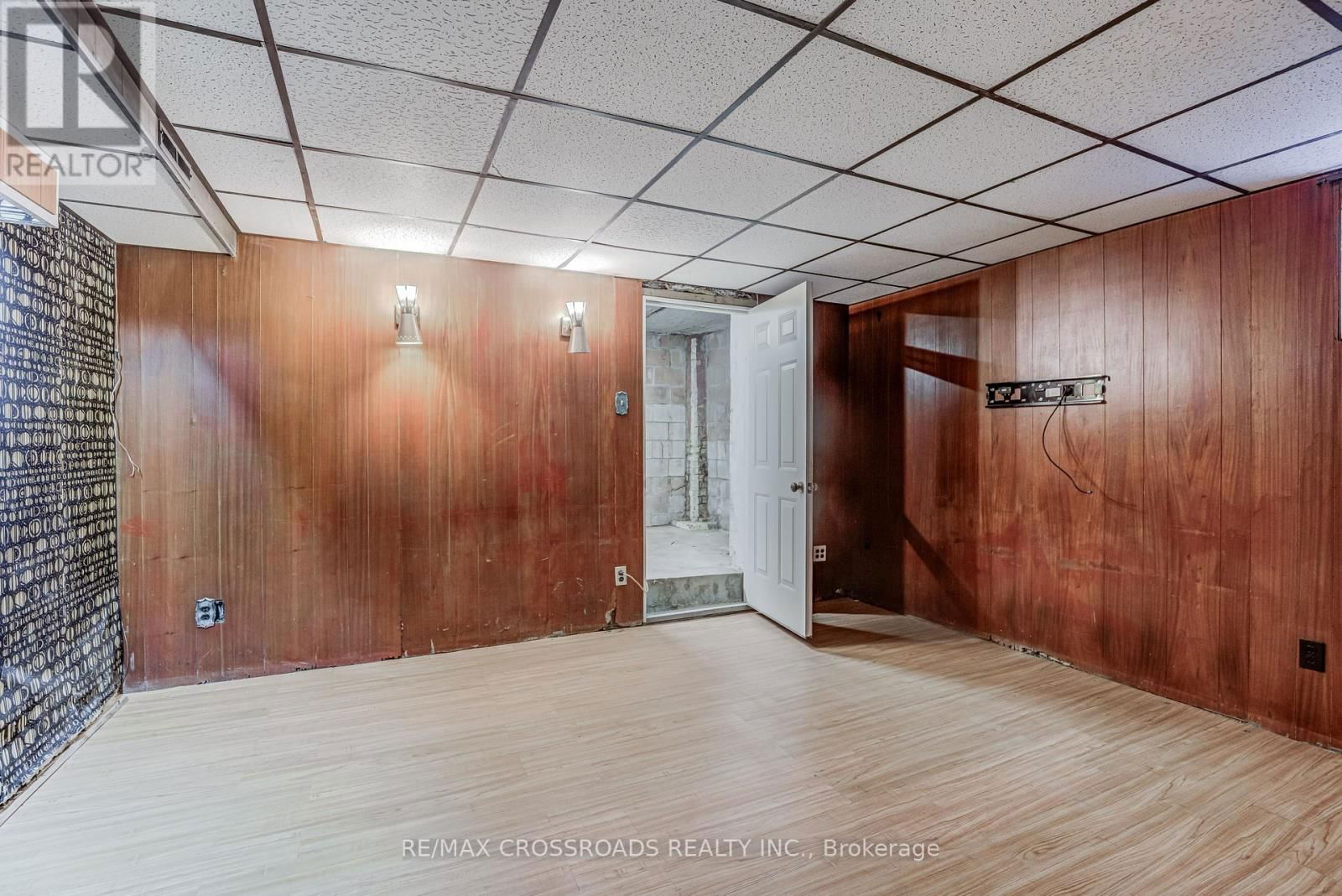 89 WEMBLEY DRIVE Image 16