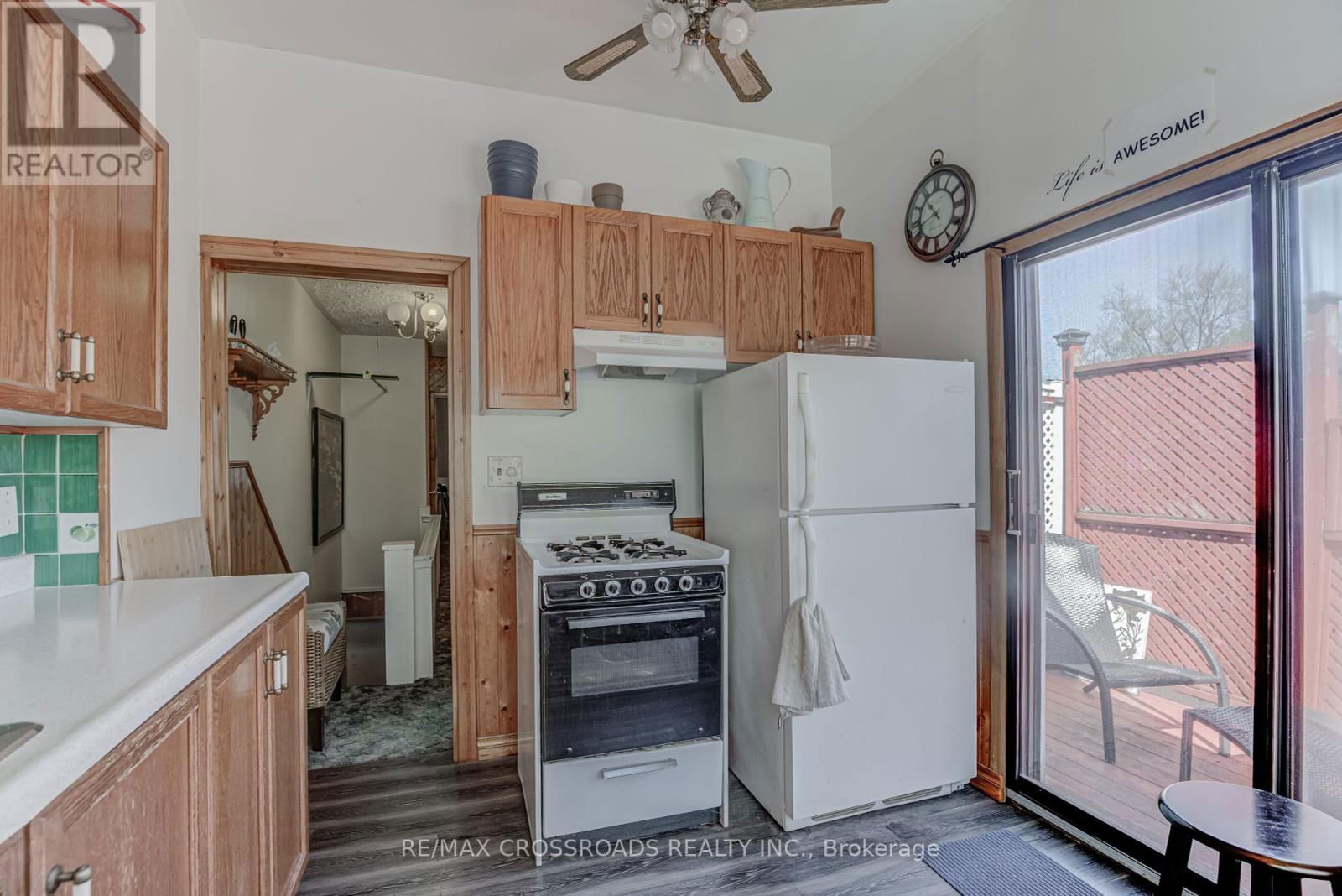 89 WEMBLEY DRIVE Image 32