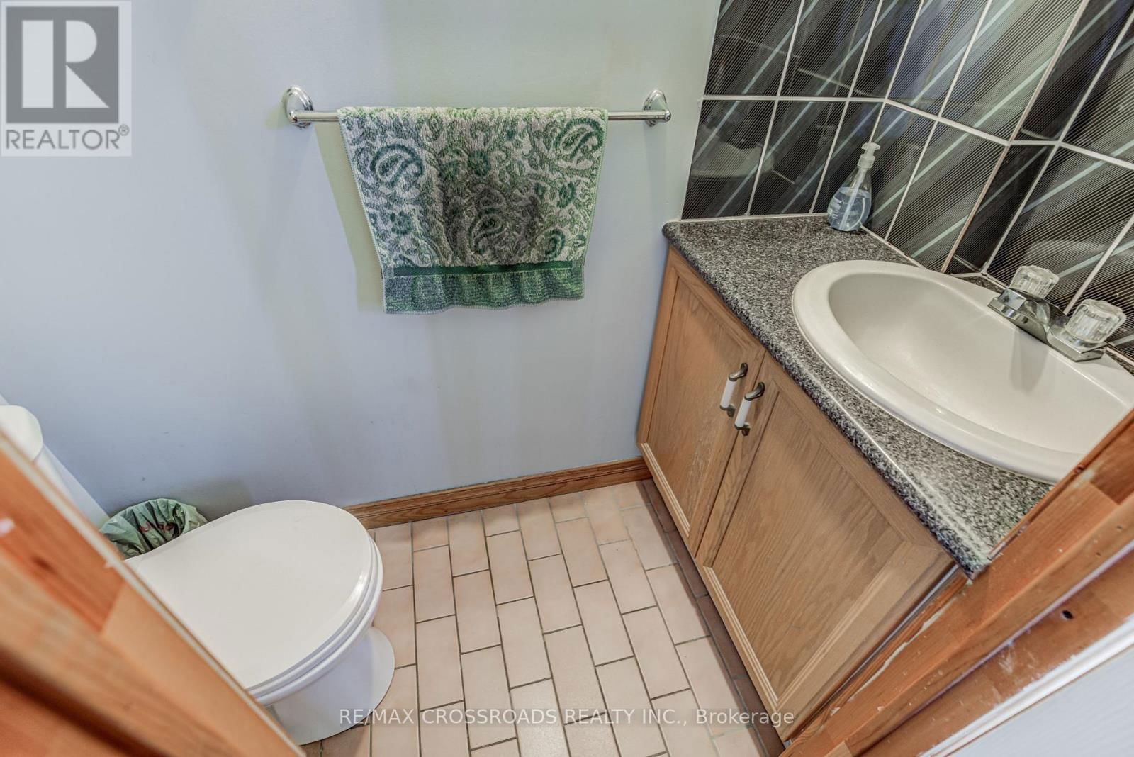 89 WEMBLEY DRIVE Image 37