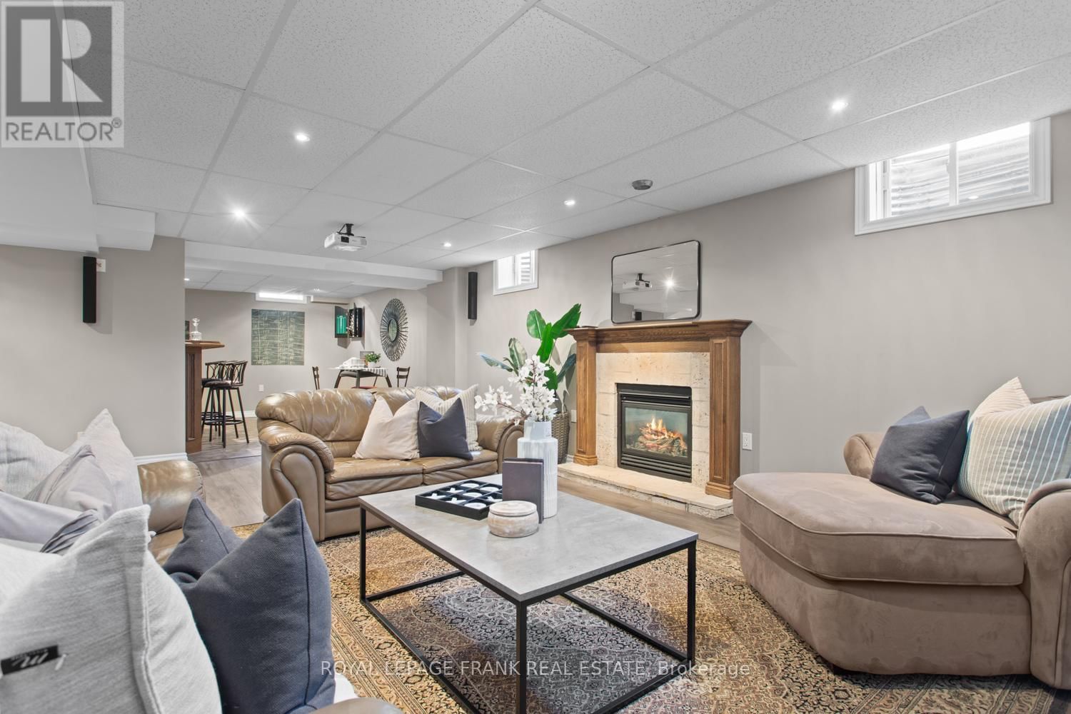 1053 COPPERFIELD DRIVE Image 21