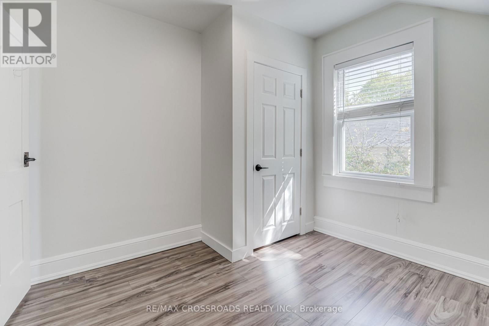 530 KINGSTON ROAD WEST Image 13