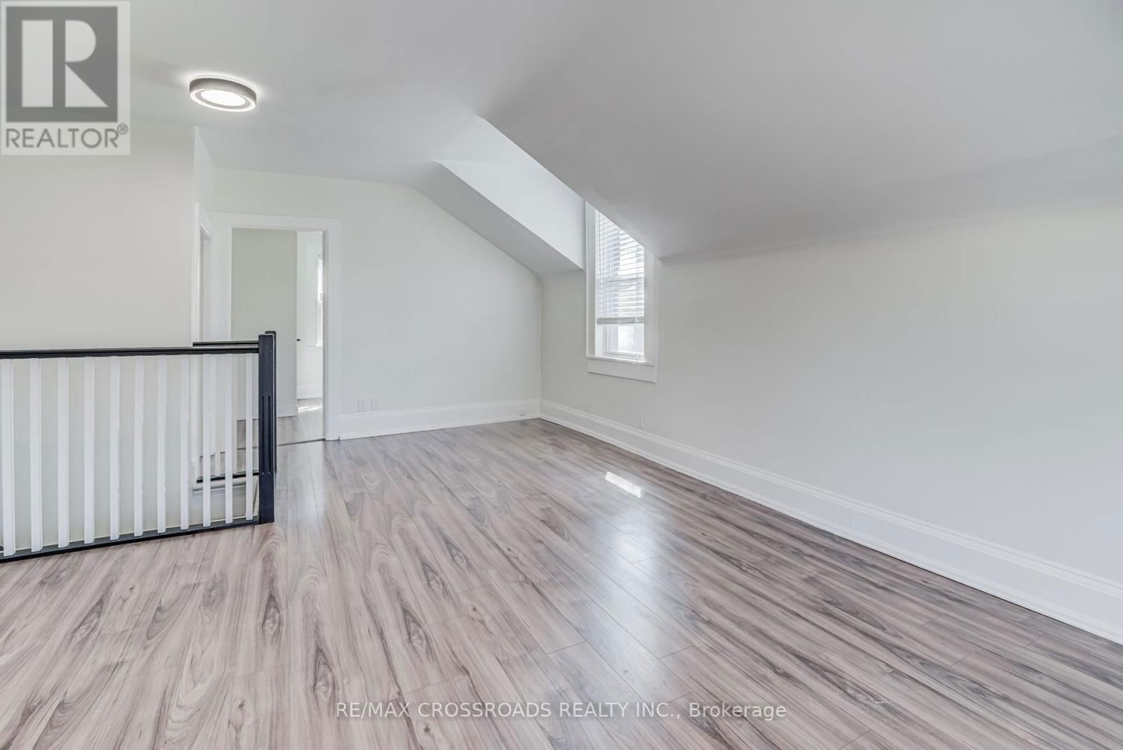 530 KINGSTON ROAD WEST Image 7