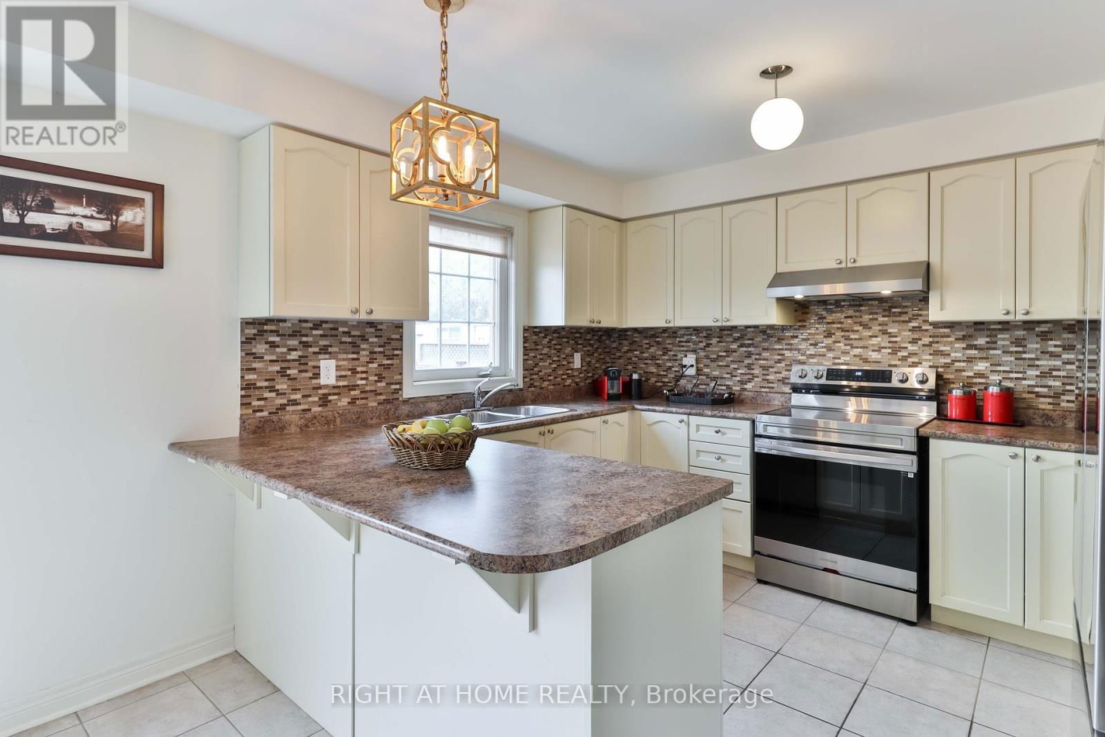 72 JEREMIAH LANE Image 3