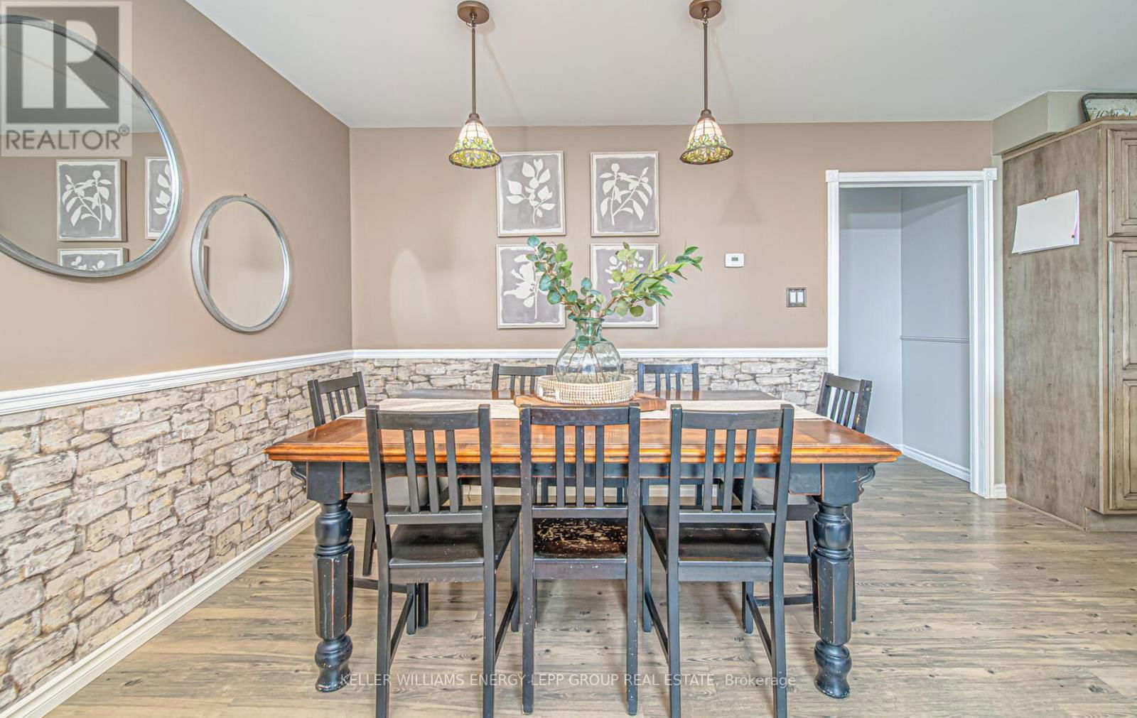 239 QUETICO AVENUE Image 10