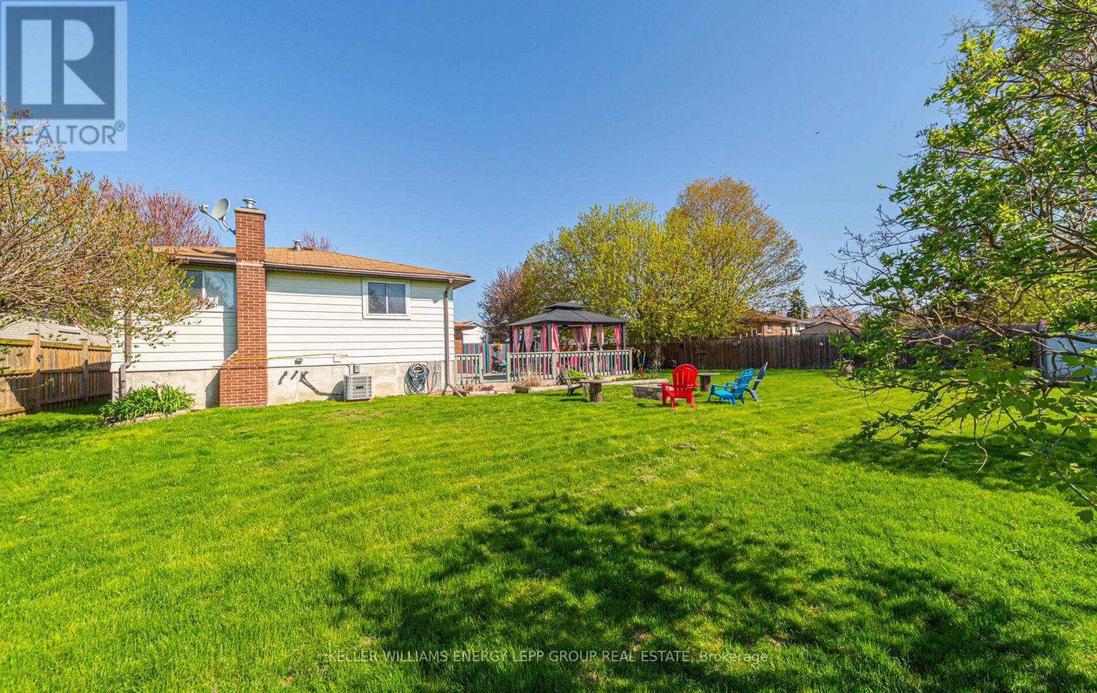 239 QUETICO AVENUE Image 33