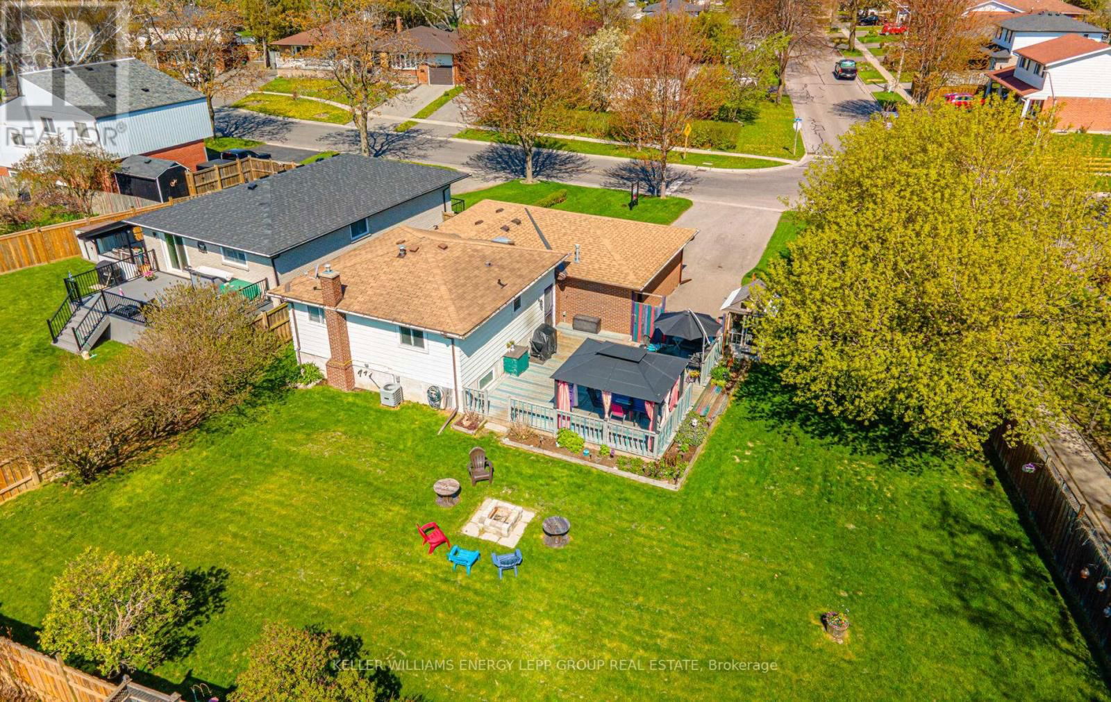 239 QUETICO AVENUE Image 37