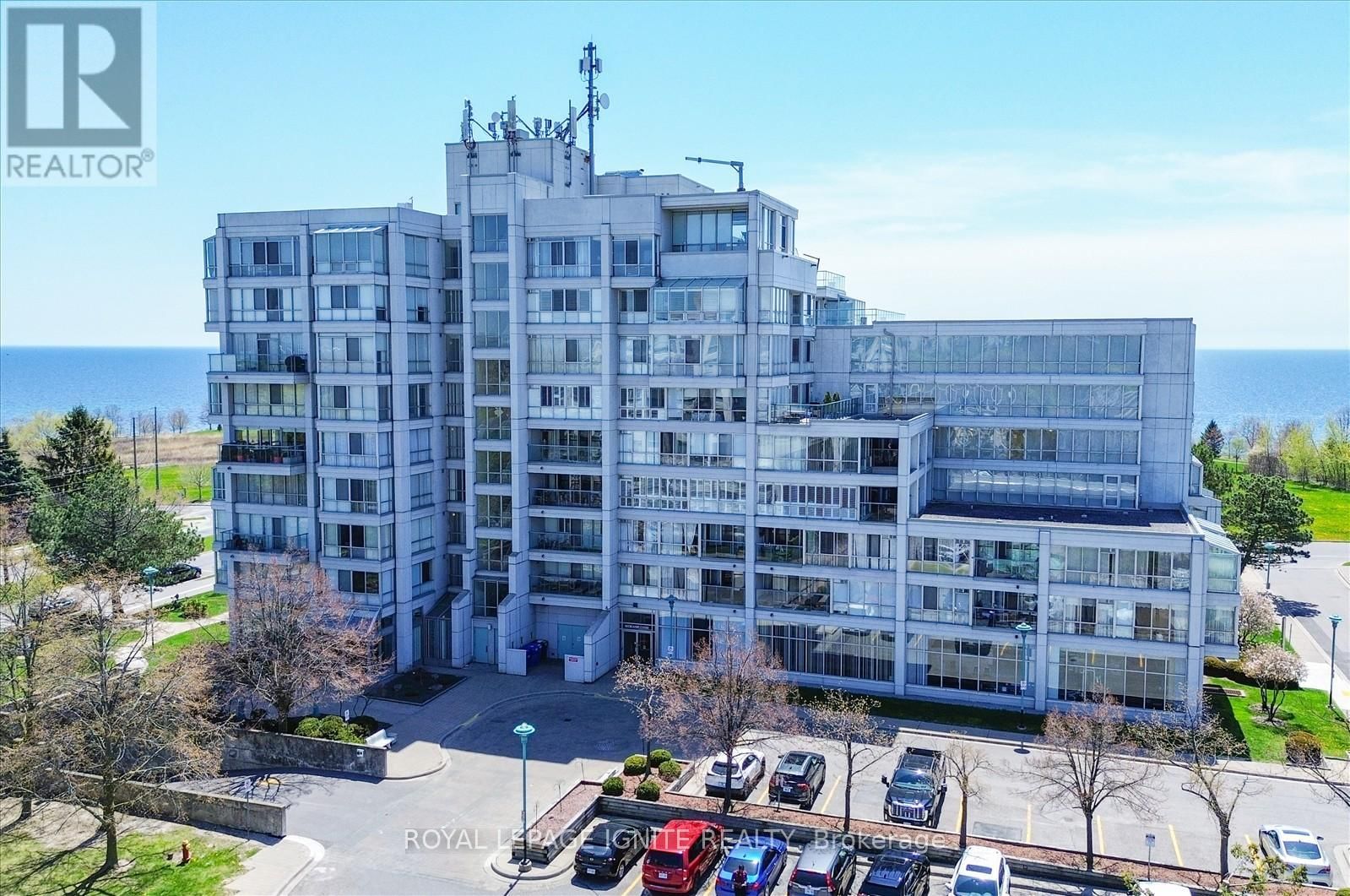 812 - 45 CUMBERLAND LANE Image 1