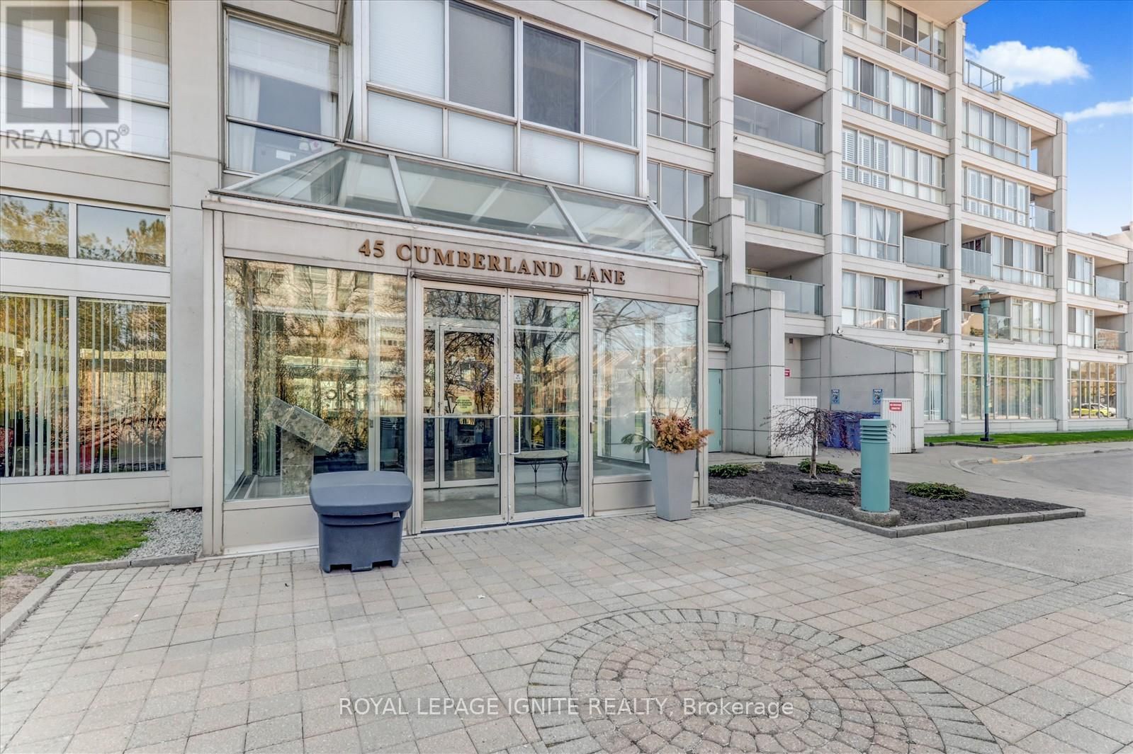 812 - 45 CUMBERLAND LANE Image 5