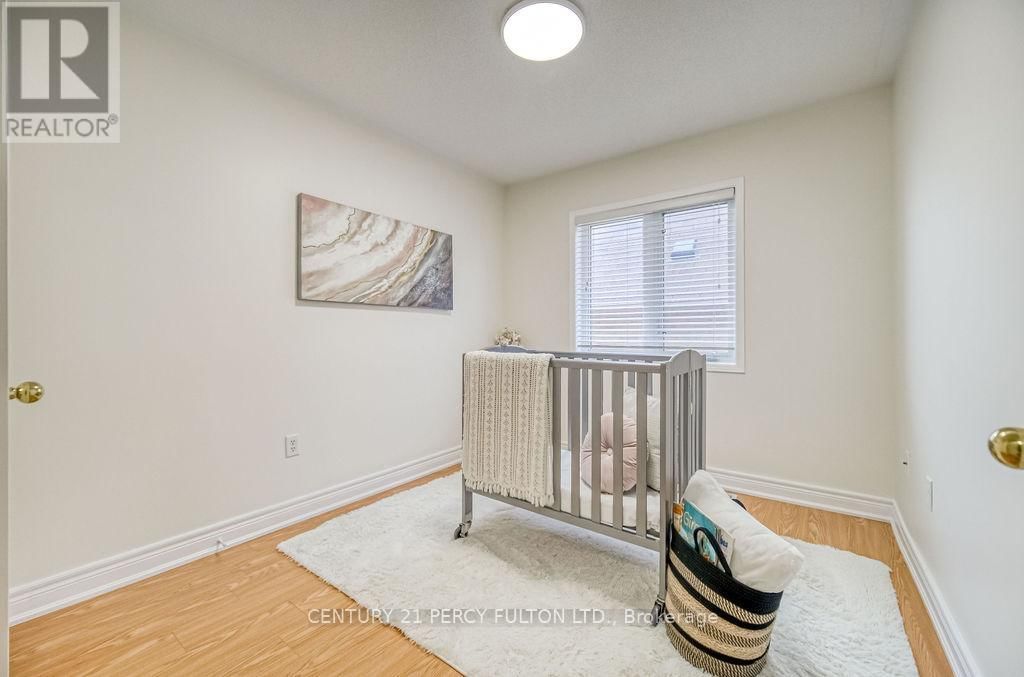 84 GALEA DRIVE Image 32