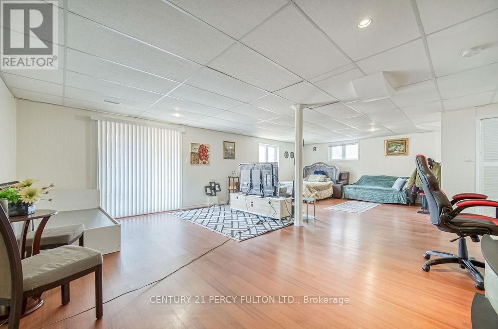 84 GALEA DRIVE Image 35