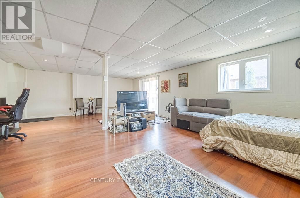 84 GALEA DRIVE Image 37