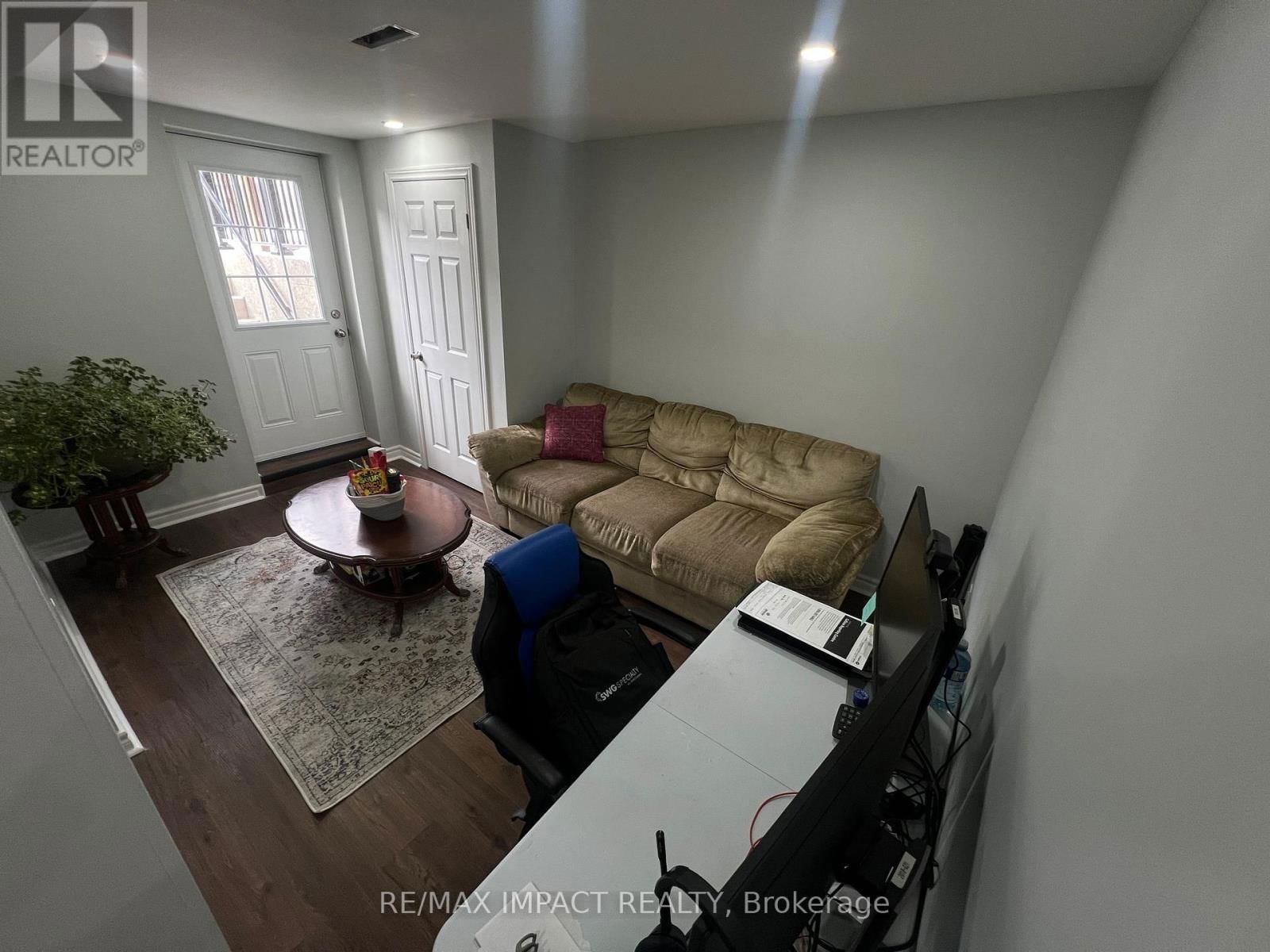 26 STEVENSGATE DRIVE Image 10