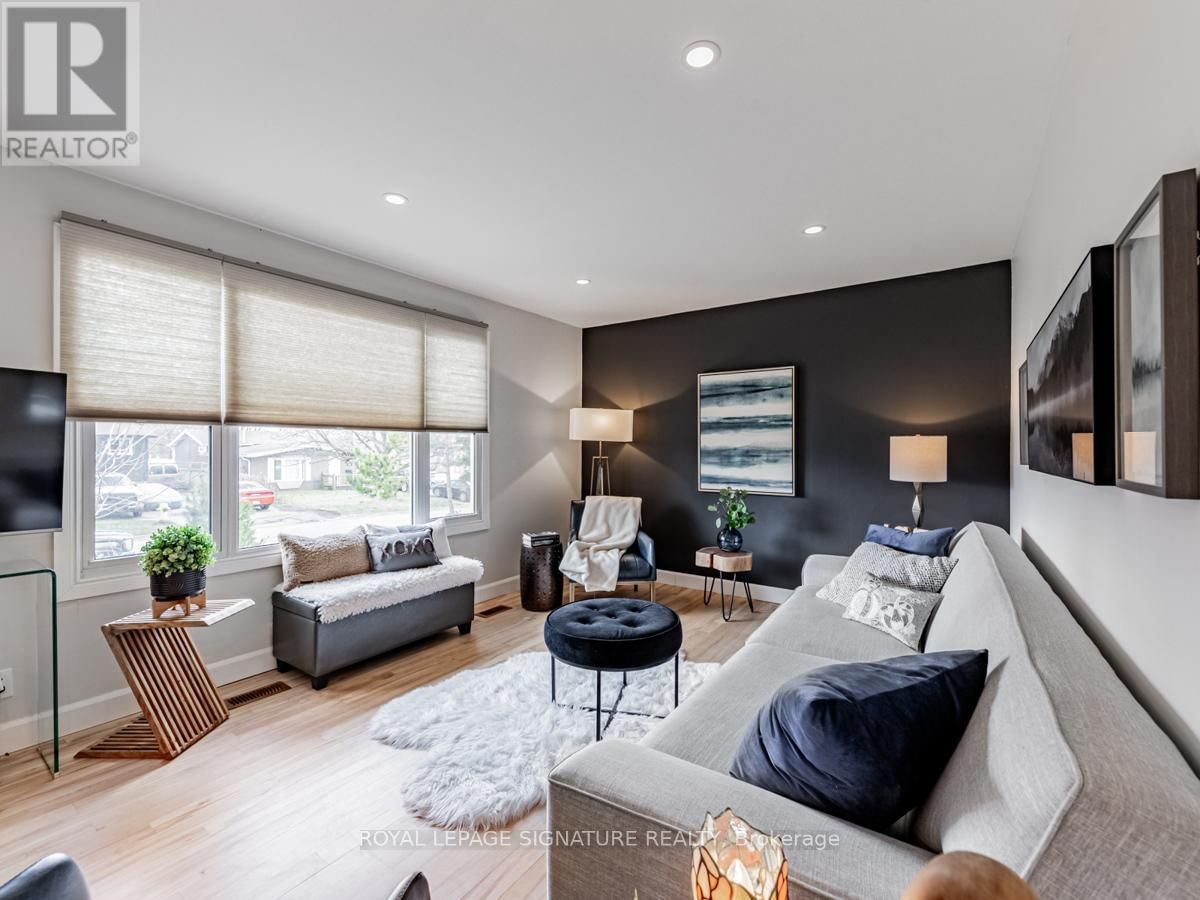 Upper - 706 ANNLAND STREET Image 2