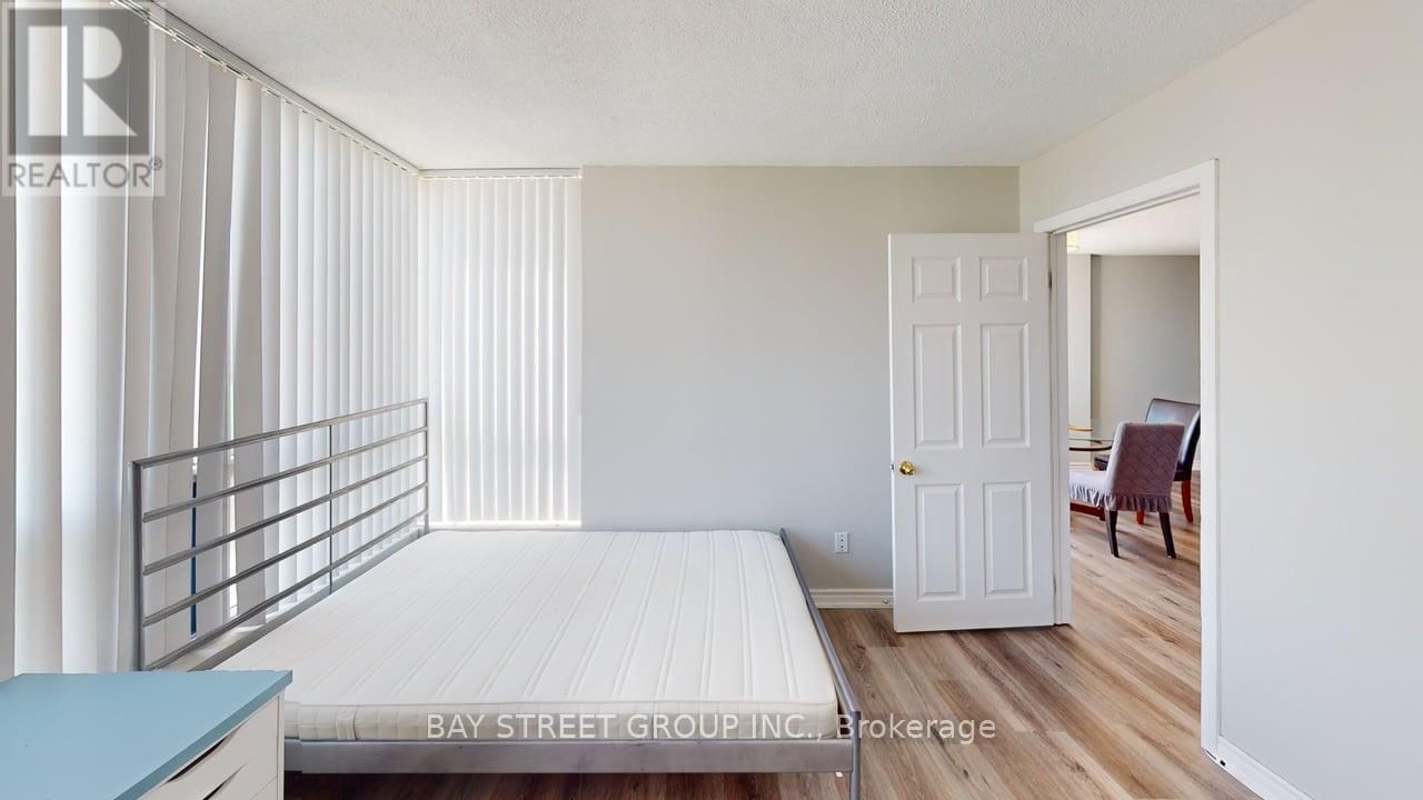 1019 - 3050 ELLESMERE ROAD Image 3