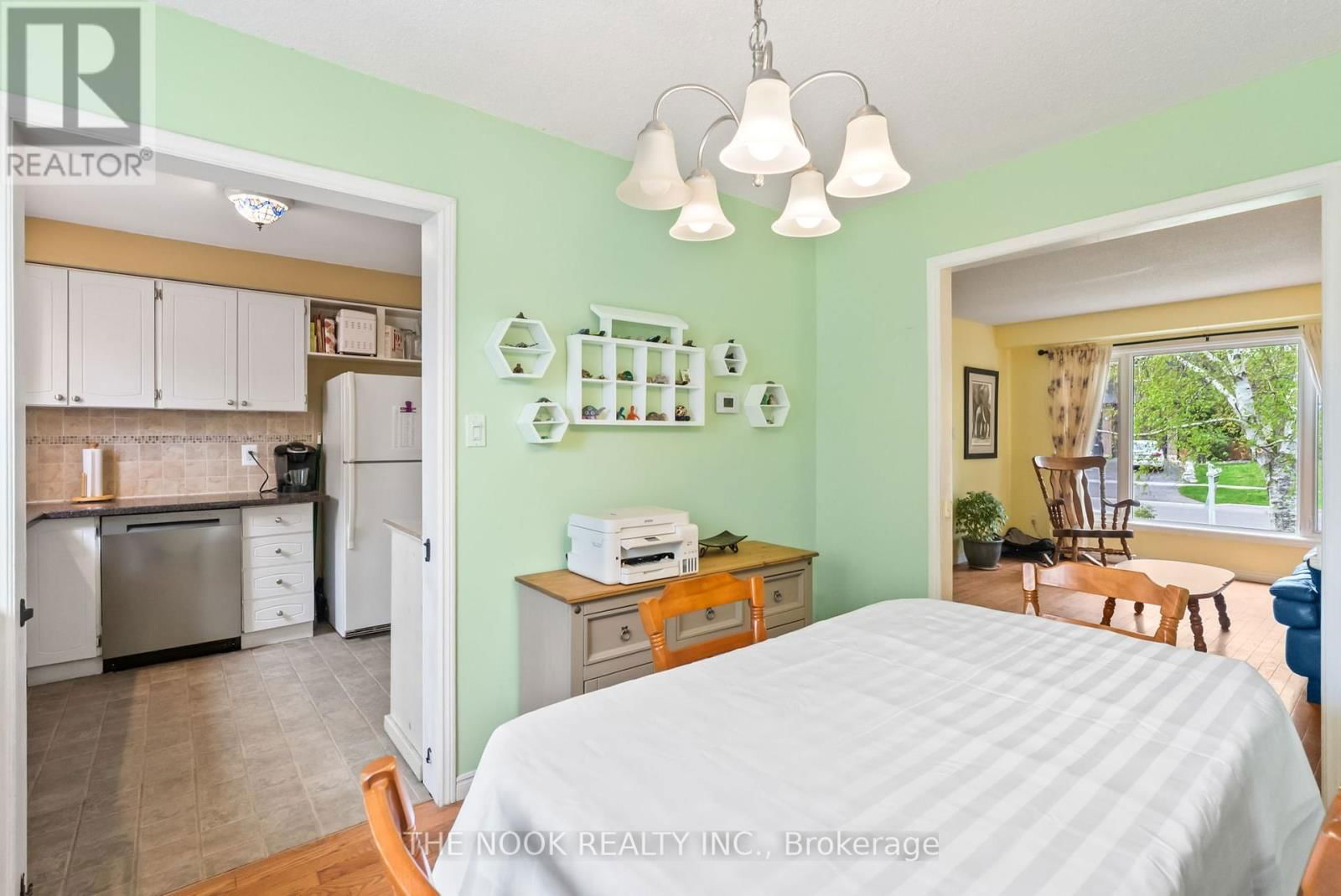 416 GOTHIC DRIVE Image 11