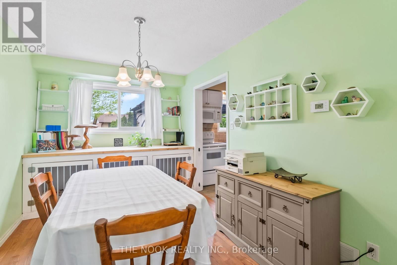 416 GOTHIC DRIVE Image 12