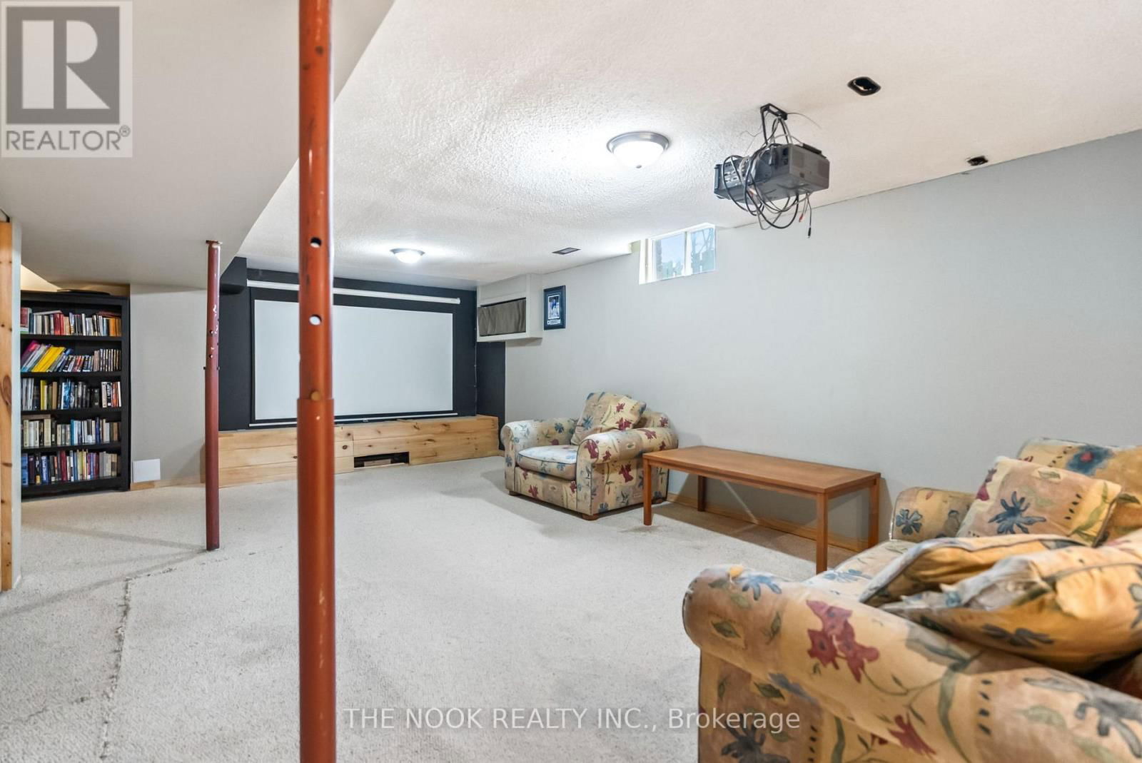 416 GOTHIC DRIVE Image 27
