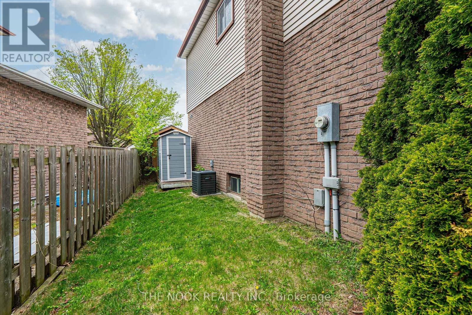 416 GOTHIC DRIVE Image 32