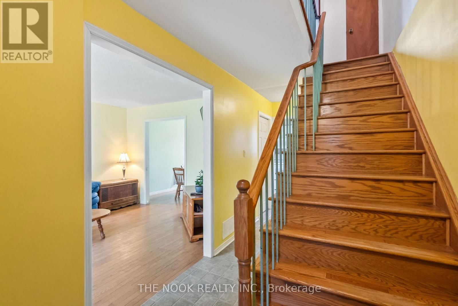 416 GOTHIC DRIVE Image 4