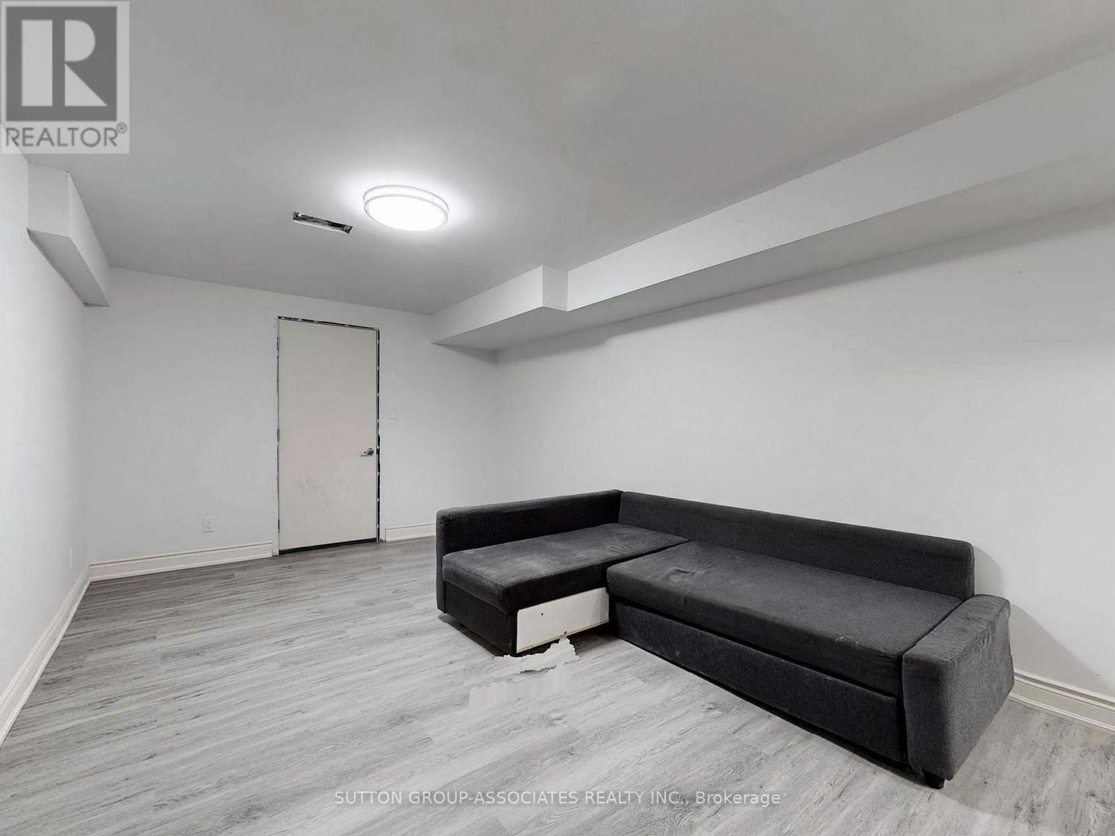 2576 ORCHESTRATE DRIVE WEST Image 35
