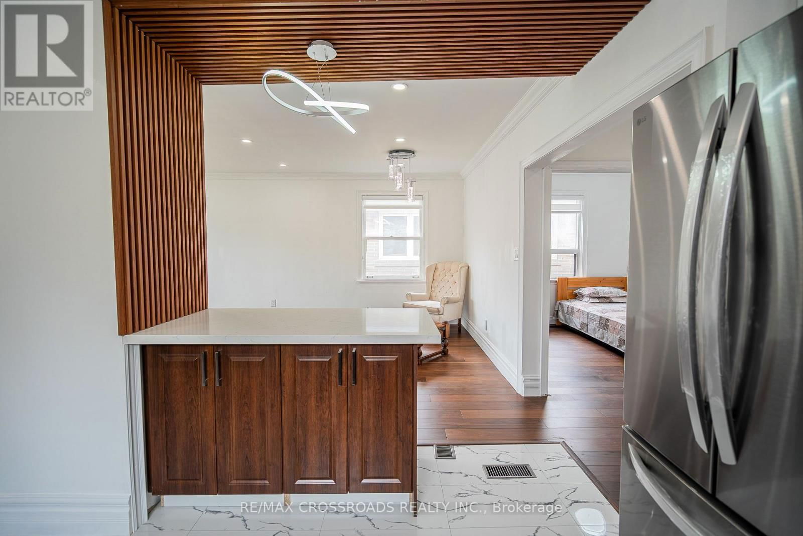 52 SLAN AVENUE Image 18