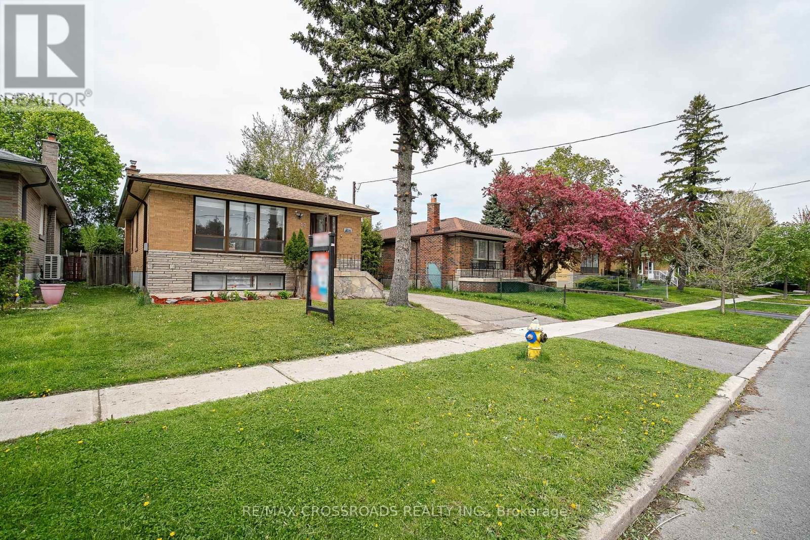 52 SLAN AVENUE Image 3