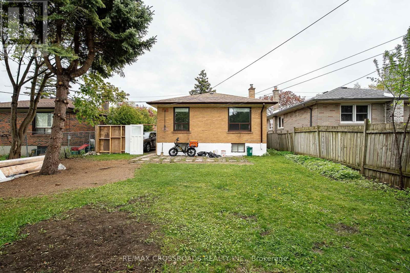 52 SLAN AVENUE Image 44