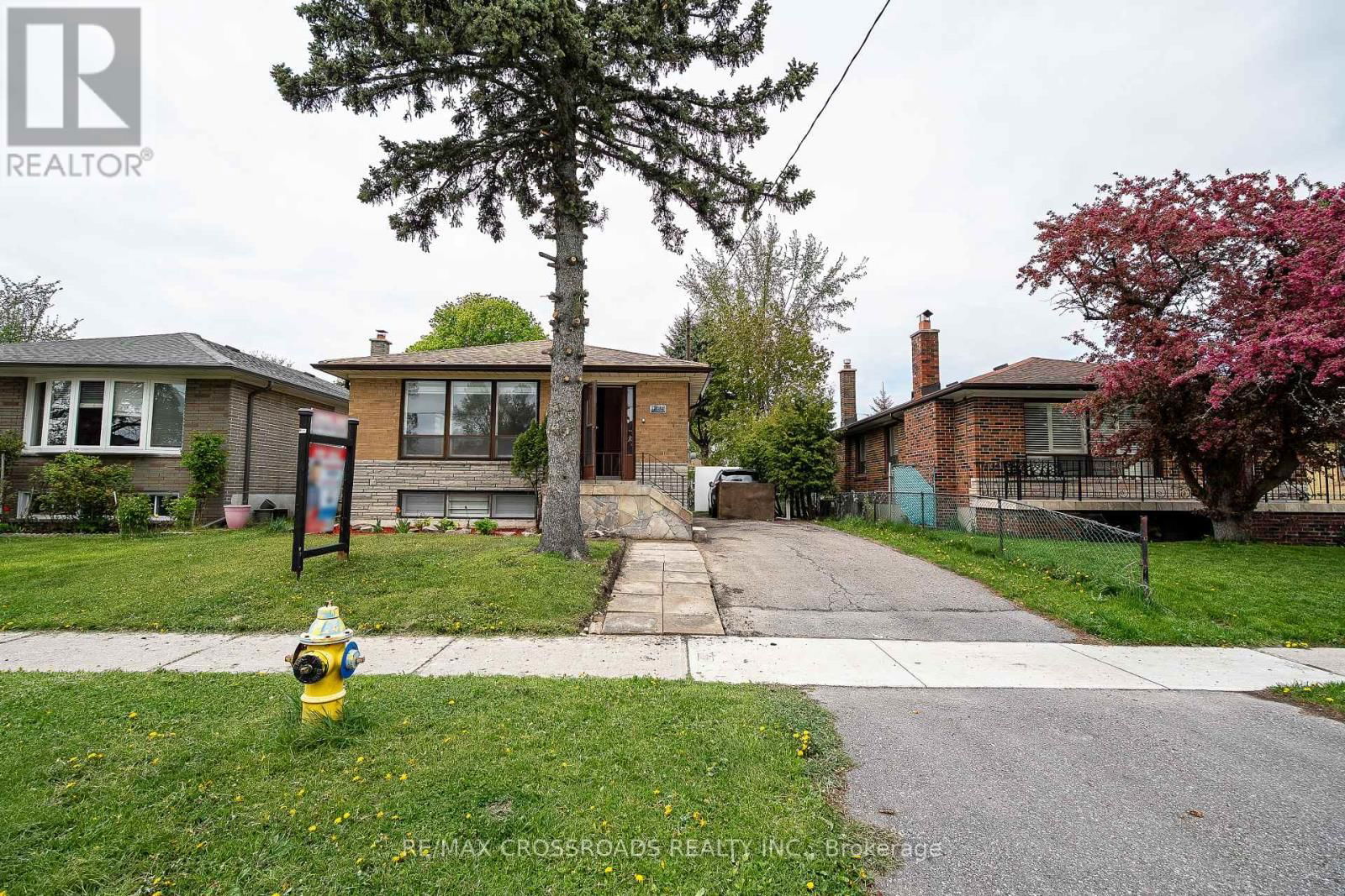 52 SLAN AVENUE Image 5