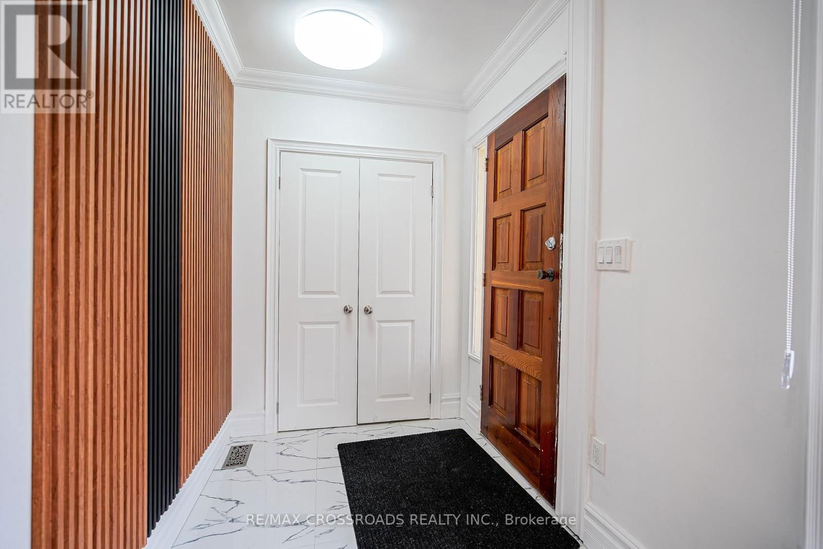 52 SLAN AVENUE Image 8