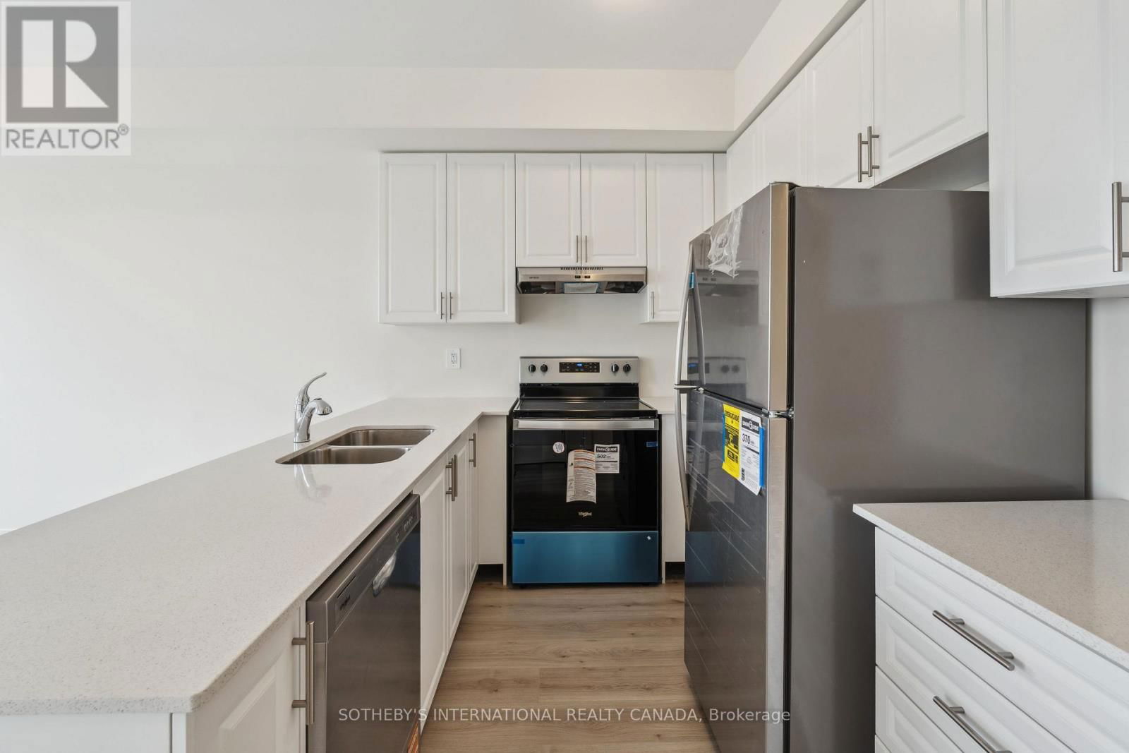 204 - 1695 DERSAN STREET Image 13