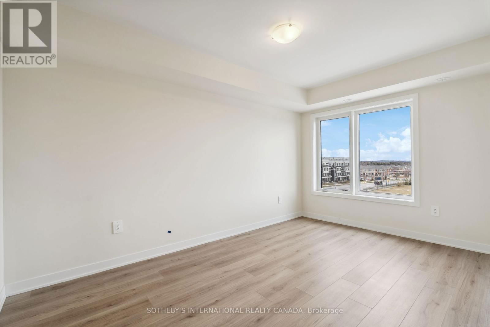 204 - 1695 DERSAN STREET Image 27