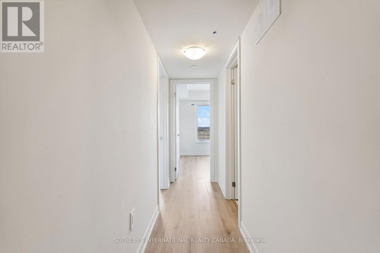 204 - 1695 DERSAN STREET Image 28