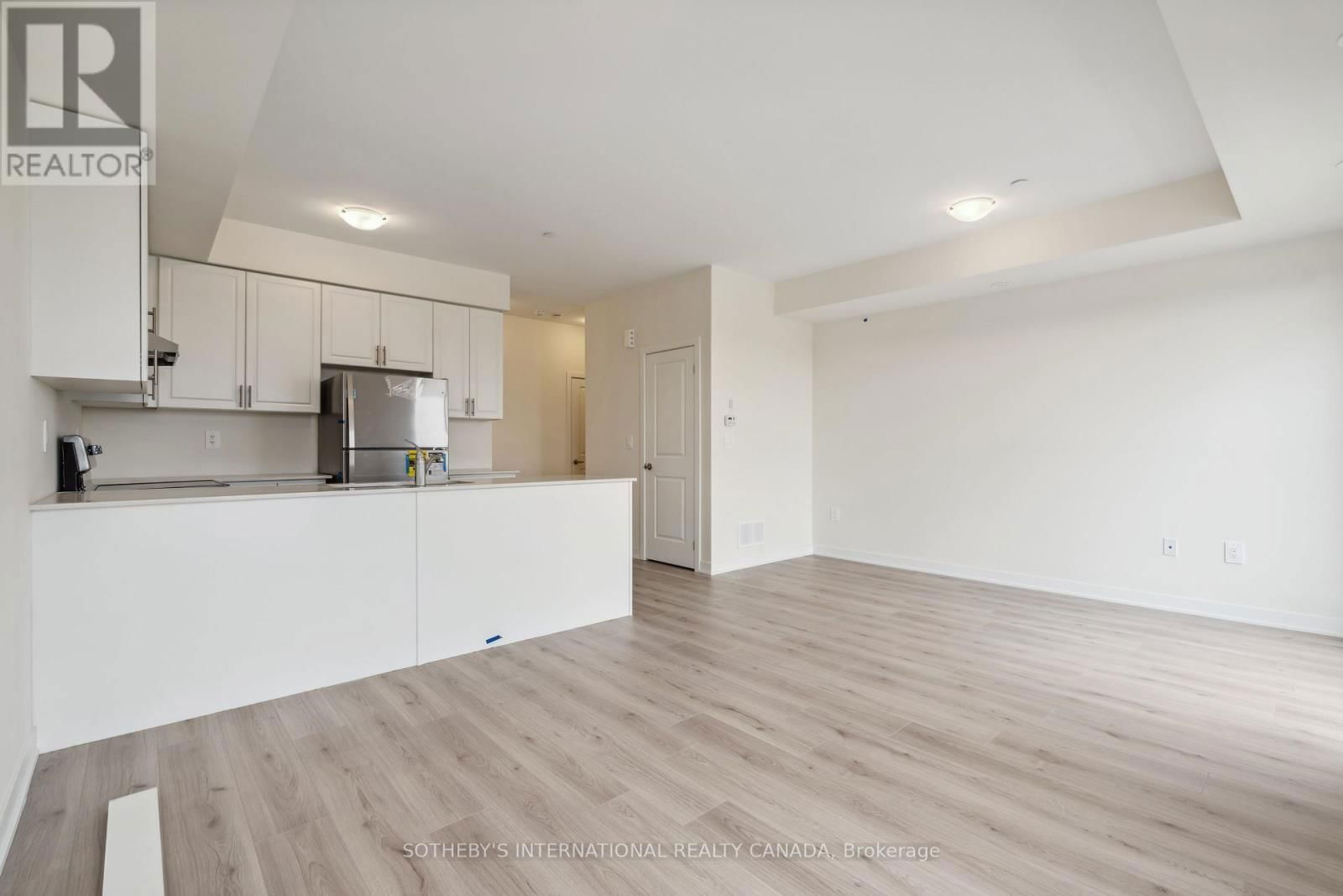 204 - 1695 DERSAN STREET Image 6