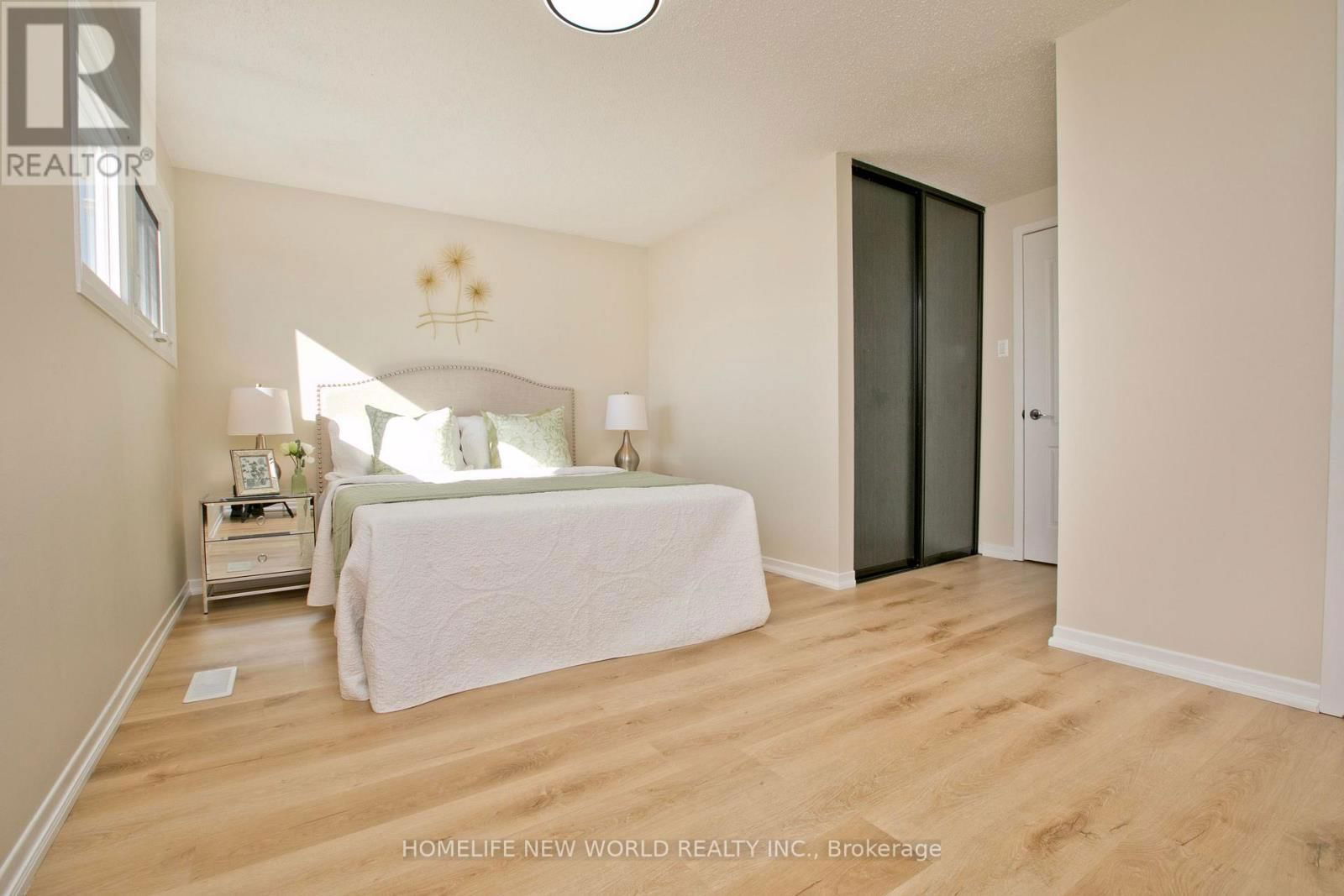 98 SEAMIST CRESCENT Image 21