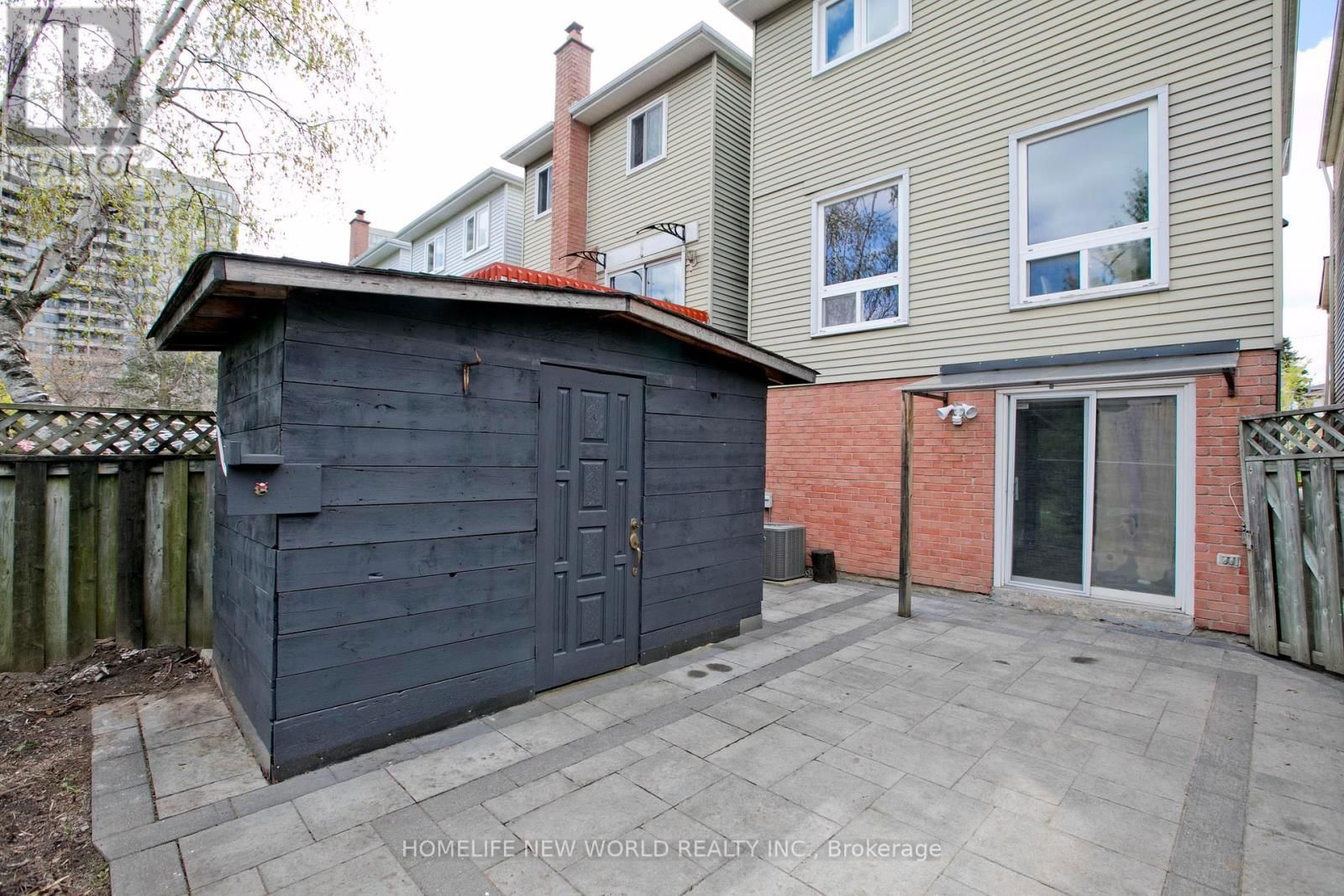 98 SEAMIST CRESCENT Image 27