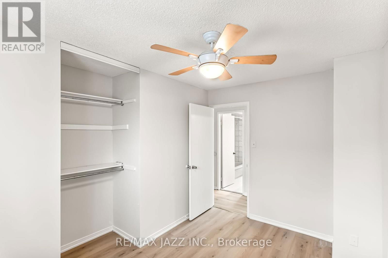Unit 2 - 1397 RITSON ROAD SOUTH Image 16