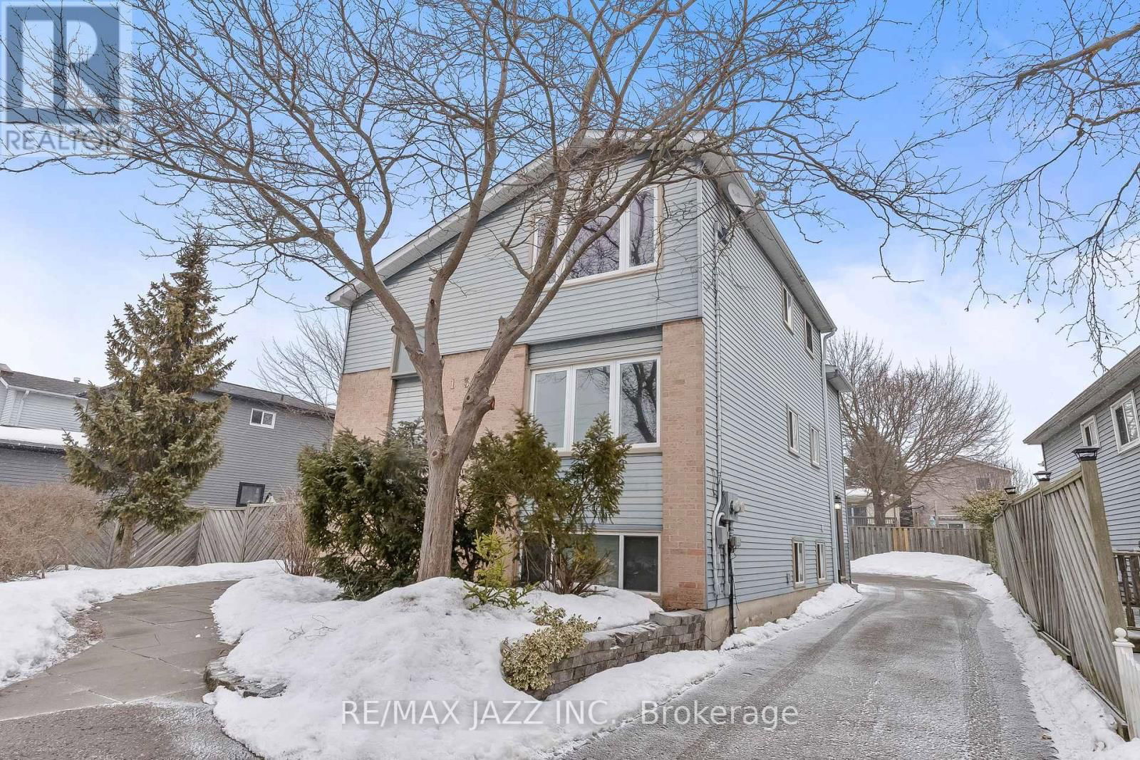 Unit 2 - 1397 RITSON ROAD SOUTH Image 2