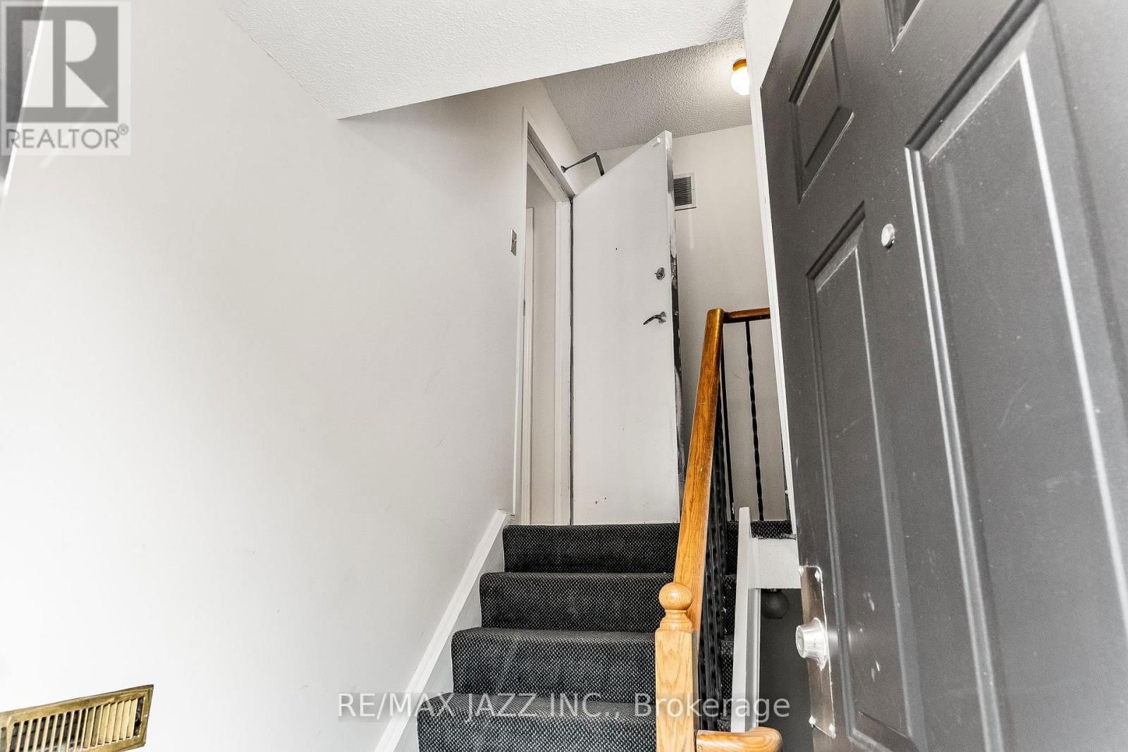 Unit 2 - 1397 RITSON ROAD SOUTH Image 4