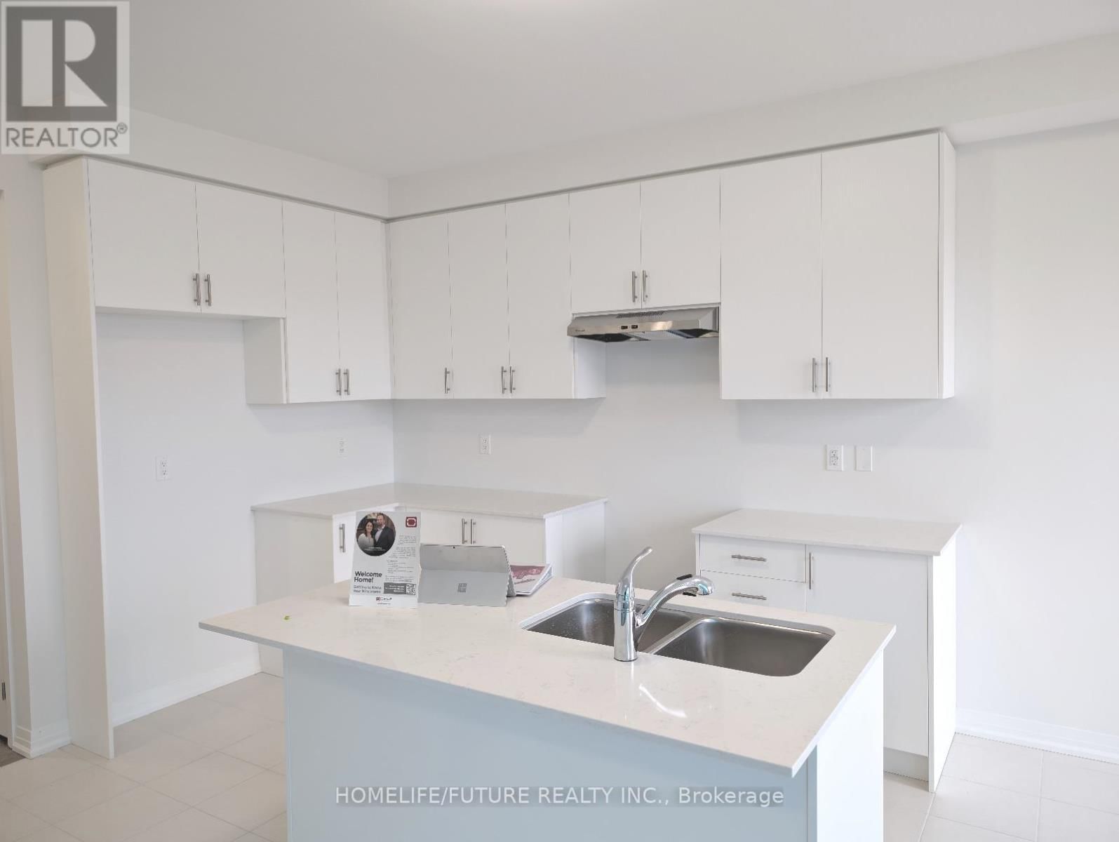1123 ZIRCON MANOR Image 2